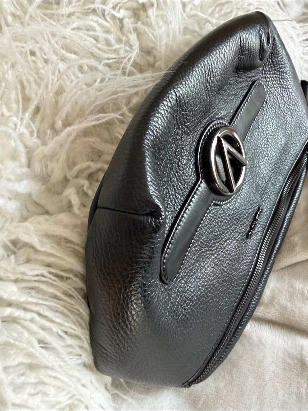 Large Valentino Black Leather V-Logo Belt Bag Approximately L12” x H 8” - Picture 3 of 5